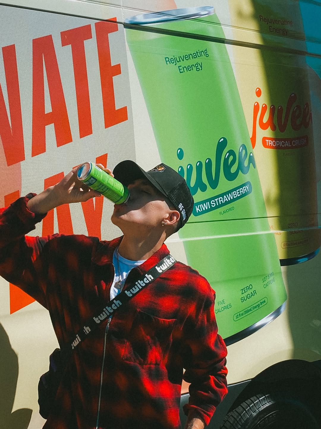 Kiwi Strawberry Energy Drink - Image 11